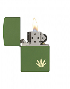 Bricheta Zippo Classic Marijuana Leaf on the Side 29588