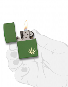 Bricheta Zippo Classic Marijuana Leaf on the Side 29588