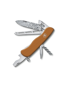 briceag Victorinox Swiss Army Knives Special Picknicker Damast Limited Edition 2022 0.8301.J22